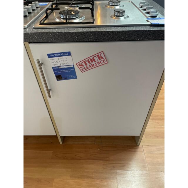 Blomberg EX-FSE1630U Integrated Static Freezer With Fast Freeze - White