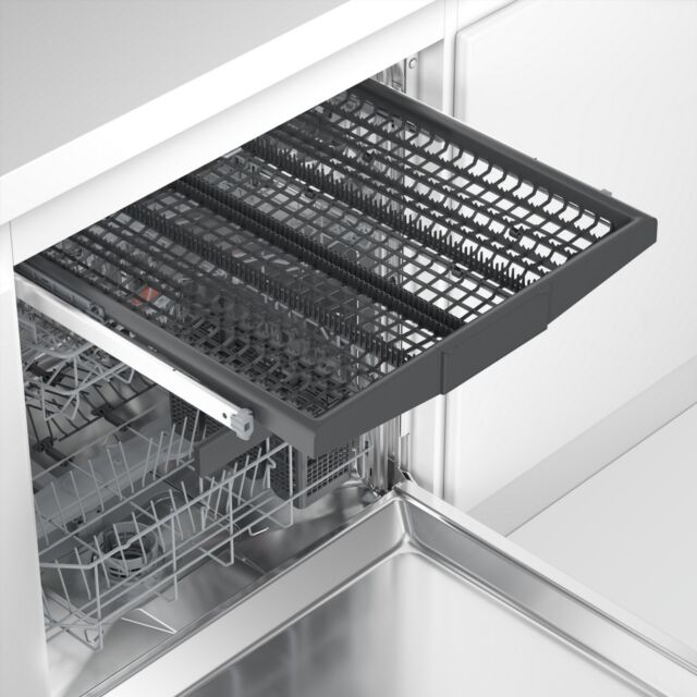 Blomberg LDV52420 Integrated Full Size Dishwasher with Hygiene+ 15 Place Settings