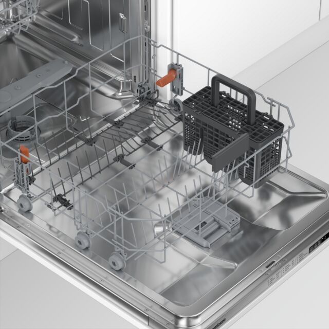 Blomberg LDV52420 Integrated Full Size Dishwasher with Hygiene+ 15 Place Settings