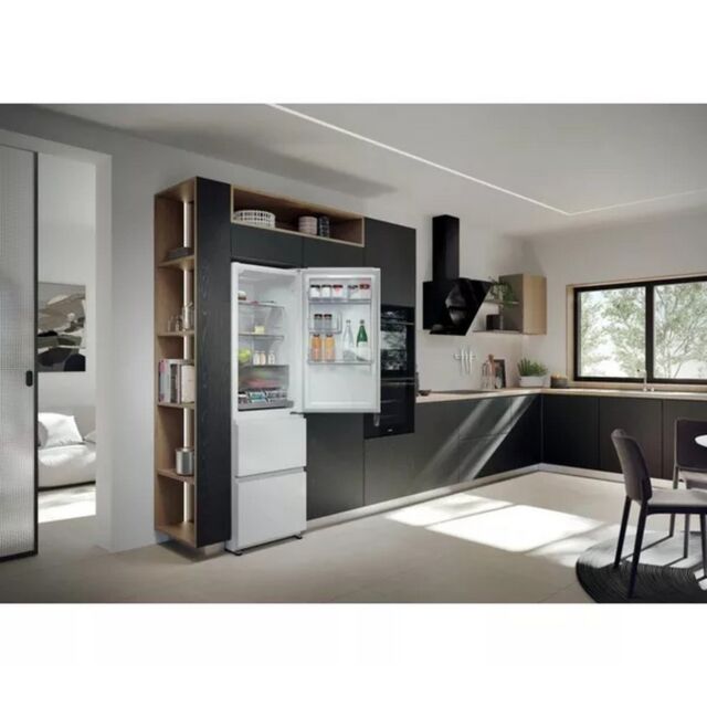 Haier HTR3518ENMWK 60/40 Total Frost Free Fridge Freezer - White