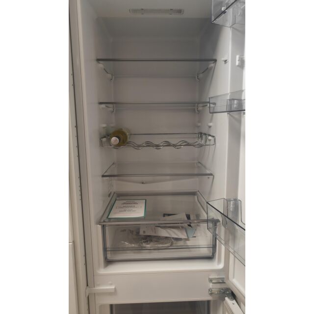 Hisense EX-RIB312F4AWE-SP Built In Frost Free Fridge Freezer - White