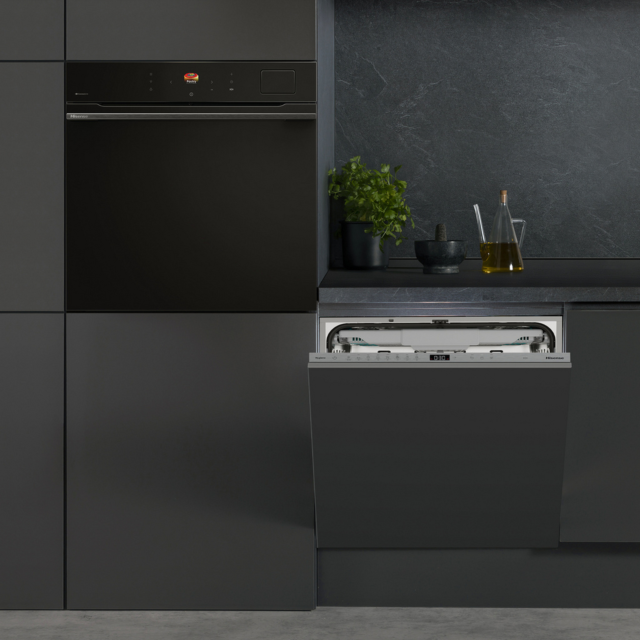 Hisense HV16AUK Full-Size Fully Integrated Dishwasher - 16 Place Settings