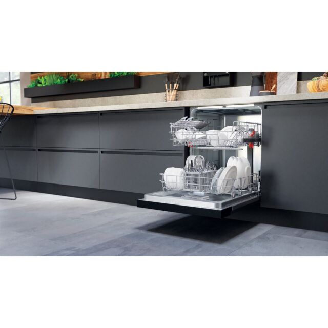Hotpoint H3BL626BUK Hotpoint Semi Intergrated Dishwasher