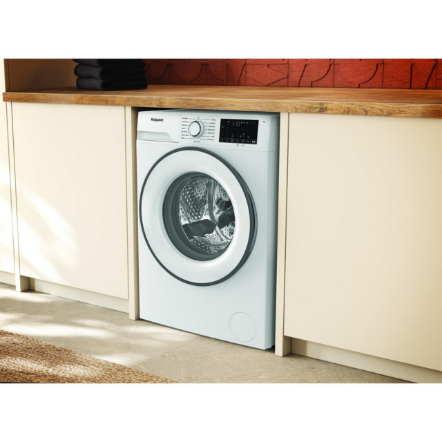 Hotpoint HEV841WUK 8kg 1400 Spin Washing Machine - White