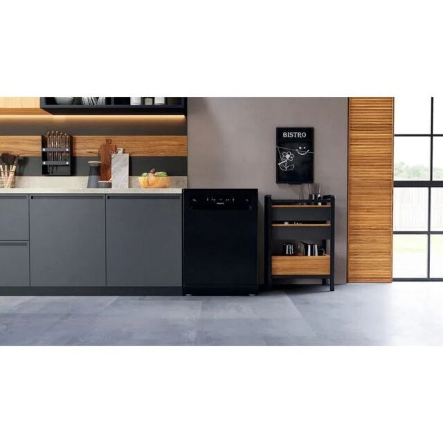 Hotpoint HFC3C26WCBUK Dishwasher - Black