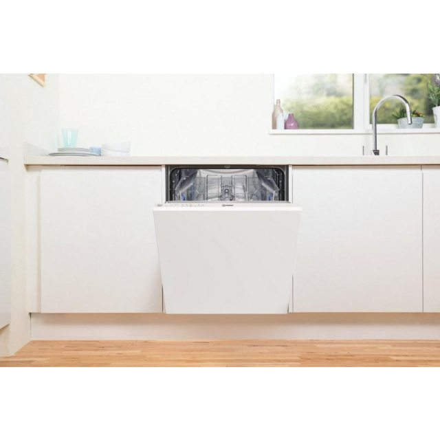 Indesit D2IHL326UK Built In Dishwasher 14 Place Setting
