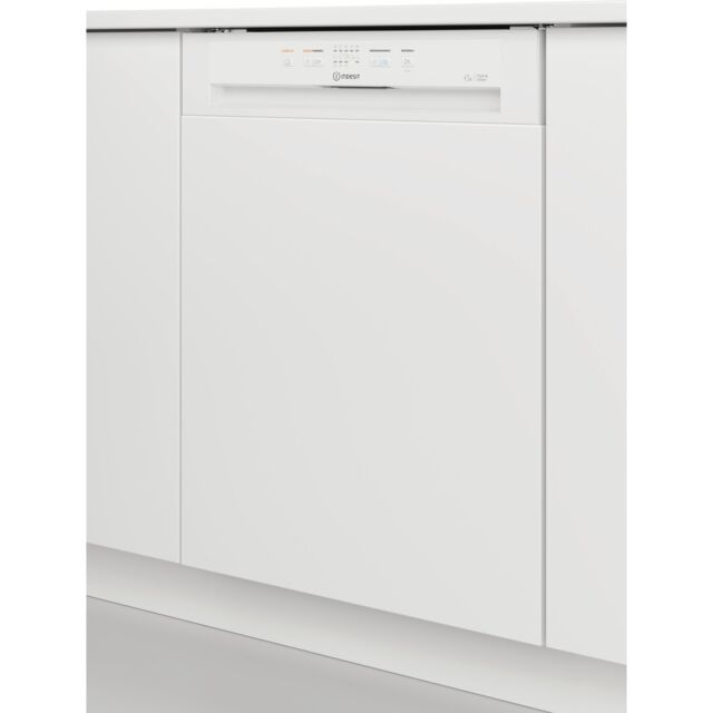 Indesit I3BL626UK Semi Integrated Dishwasher: Full Size, White Colour