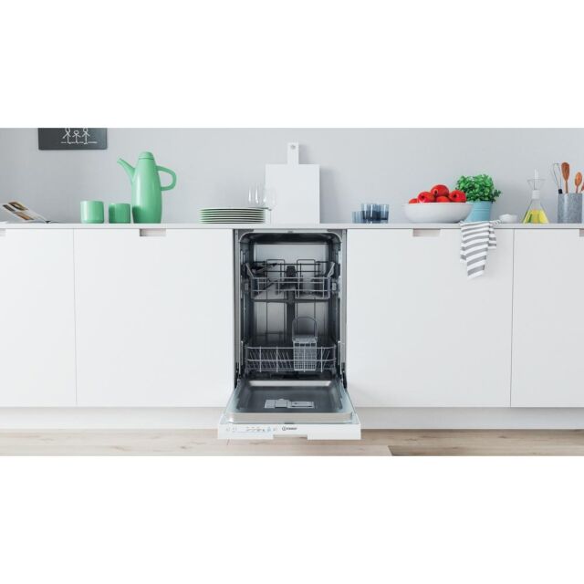 Indesit IN2IE10CS80UK Slimeline Integrated Dishwasher