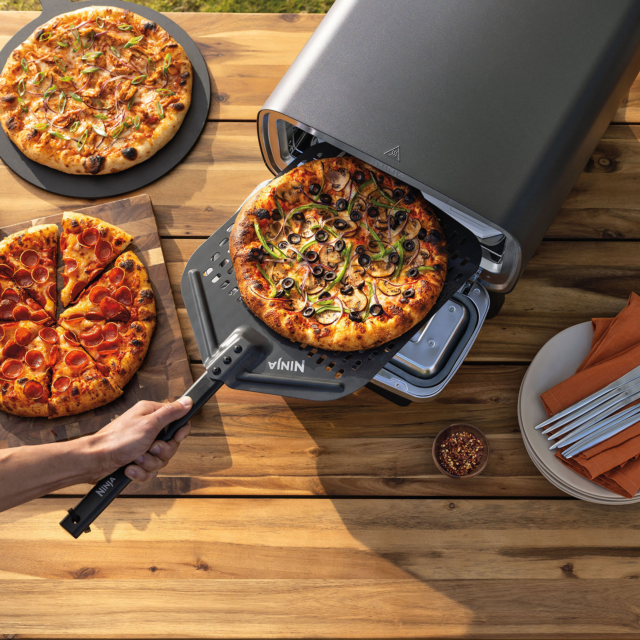 Ninja MO201UK Electric Outdoor Pizza Oven & Air Fryer
