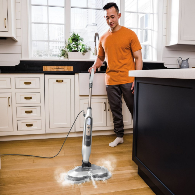 Shark S8201UK Steam + Scrub Automatic Steam Mop With Steam Blaster - White