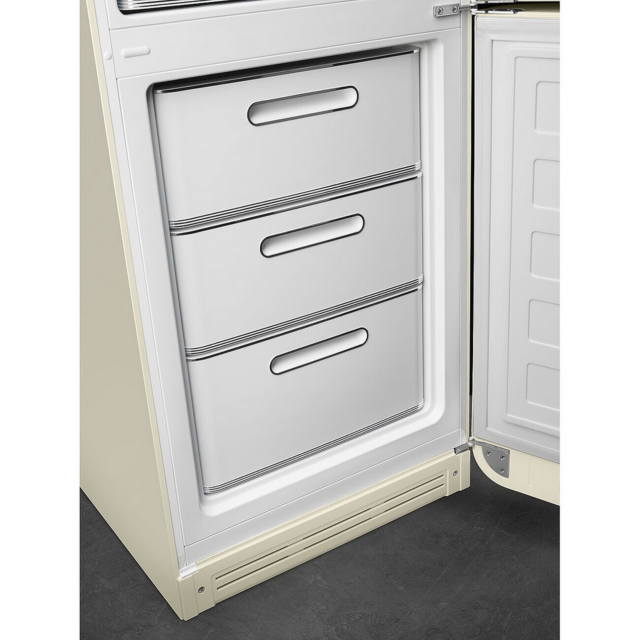 Smeg FAB32RCR6UK 60.1Cm 70/30 Fridge Freezer - Cream